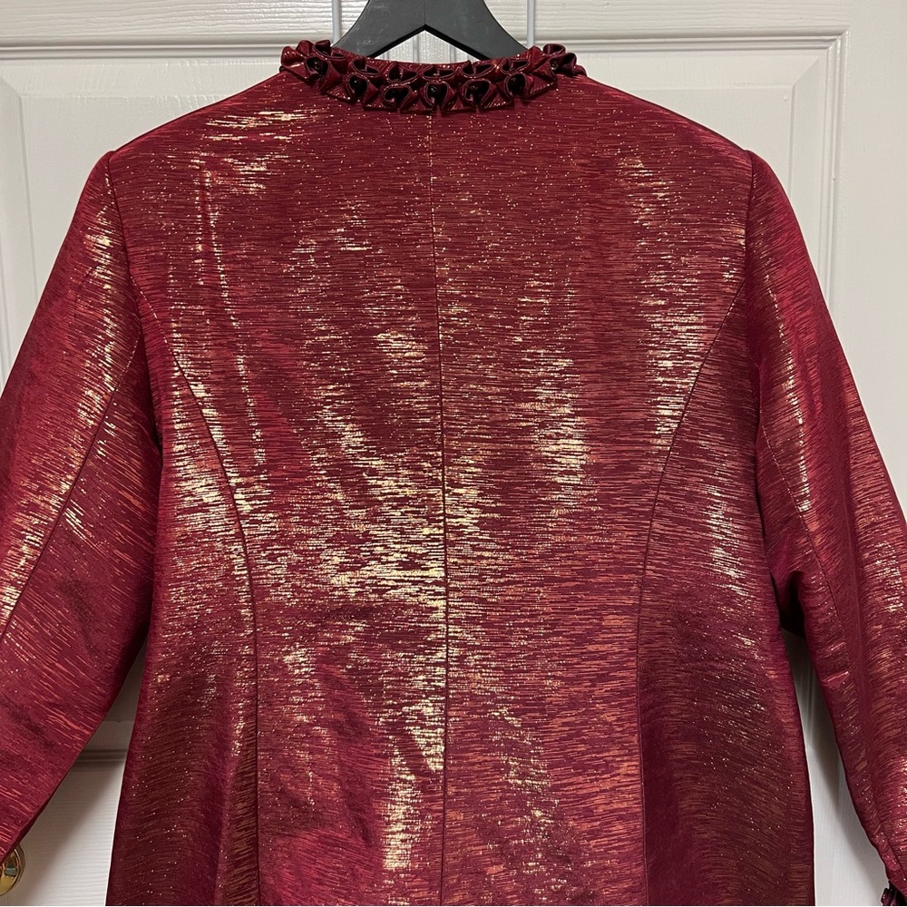 Milano Shimmering Metallic Striped Skirt Set - Picture 4 of 16